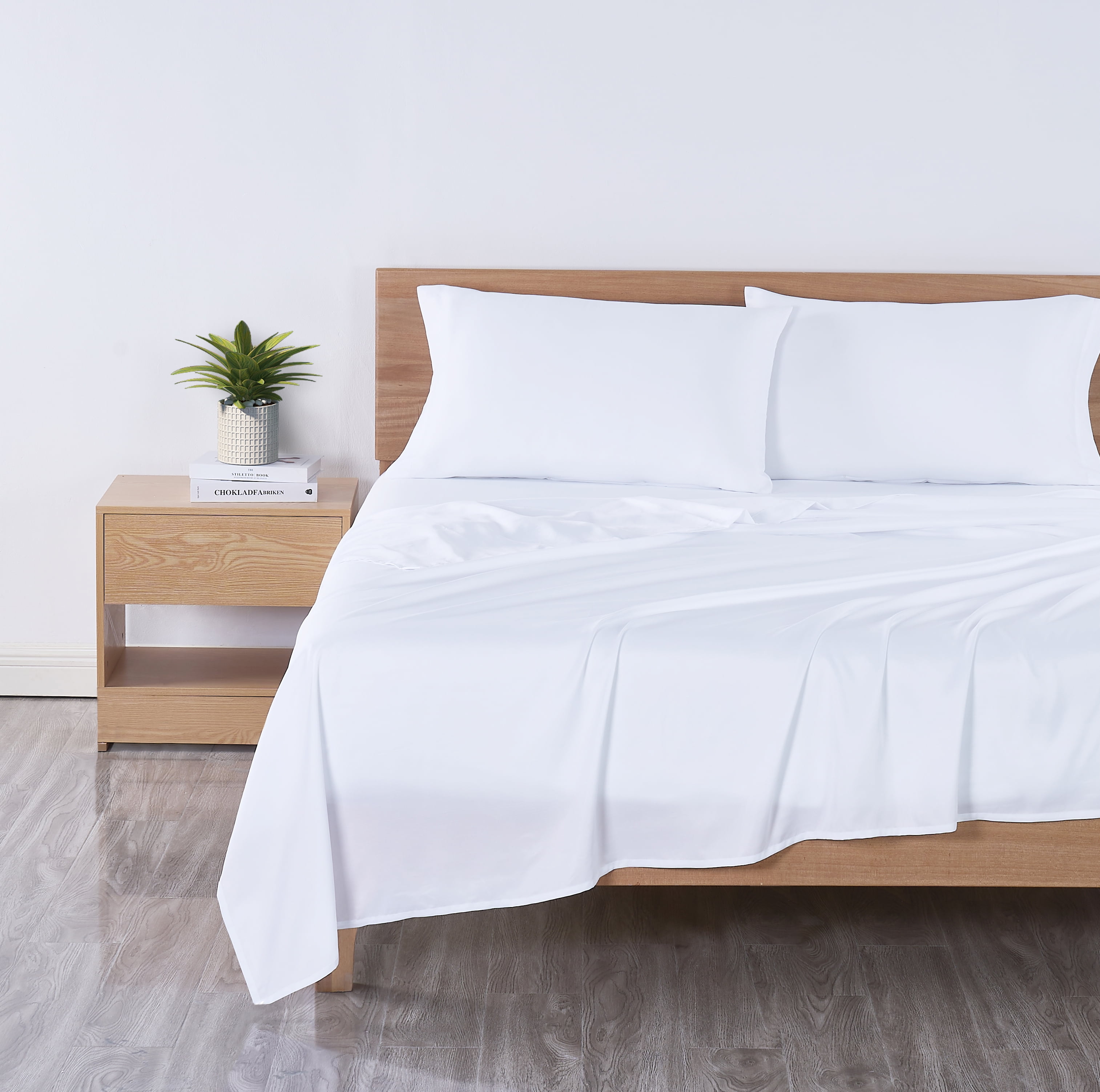Mainstays Basic Value Microfiber Pillowcase, Standard, White, 1 Piece