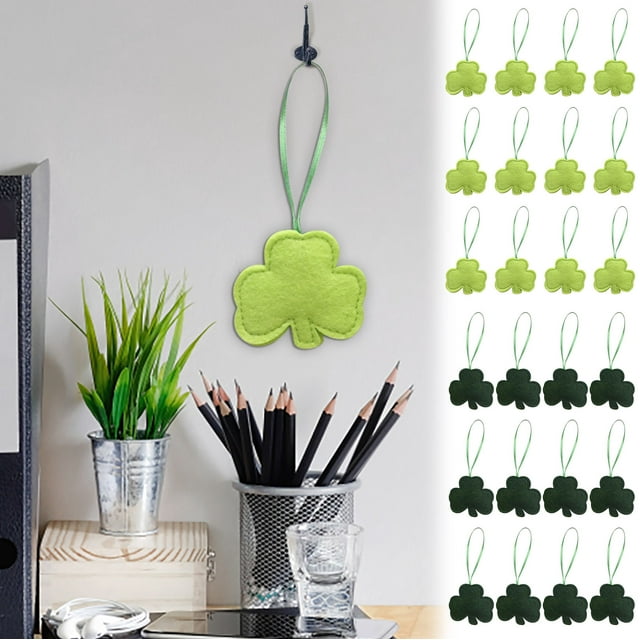 Decoraciones para el Día de San Patricio, Accesorios para el Día de San Patricio, Regalos para el Día de San Patricio: 24 decoraciones para el Día de San Patricio con colgantes rellenos de verde.