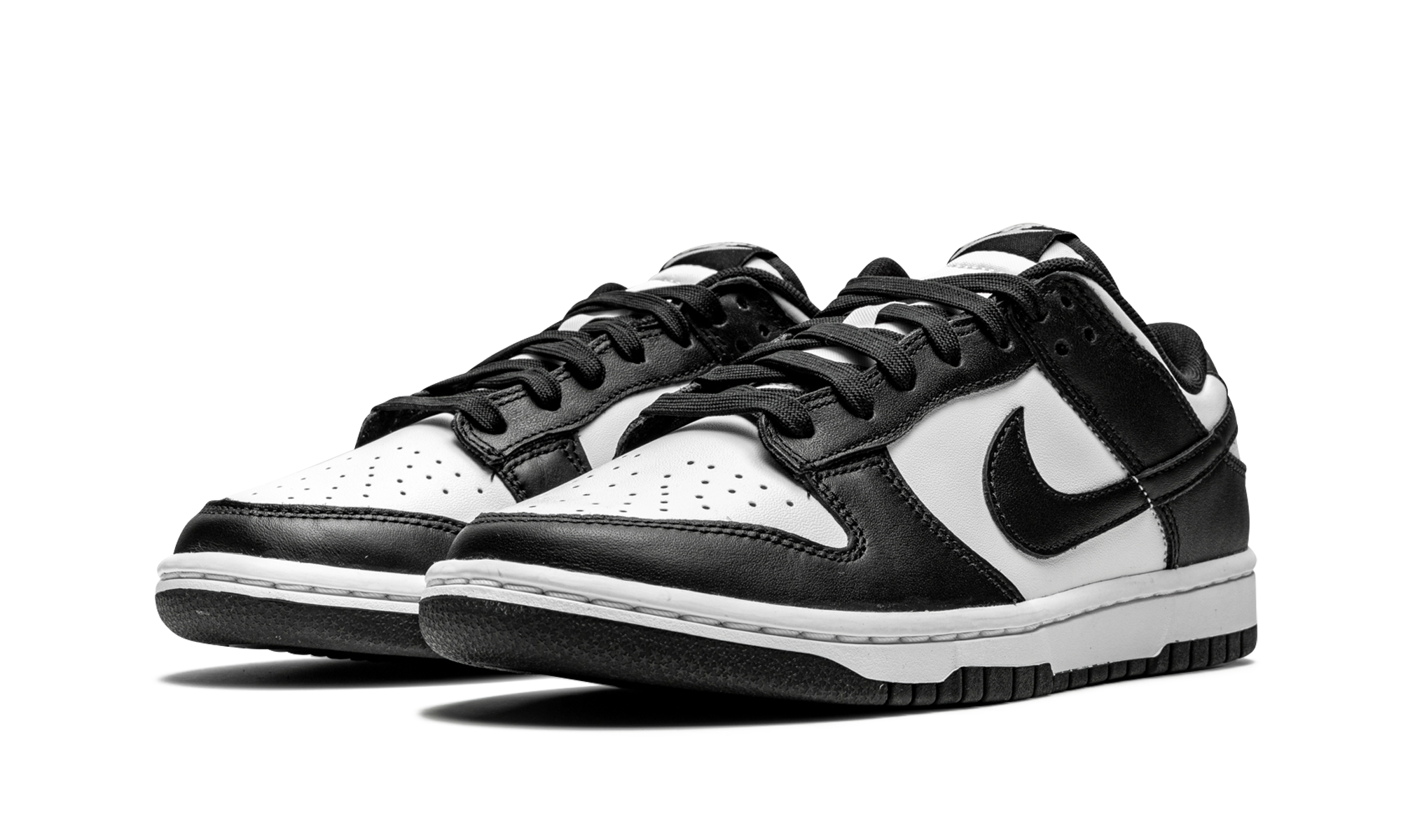 Nike Dunk Low Retro Men's Sneakers Black White photo 2