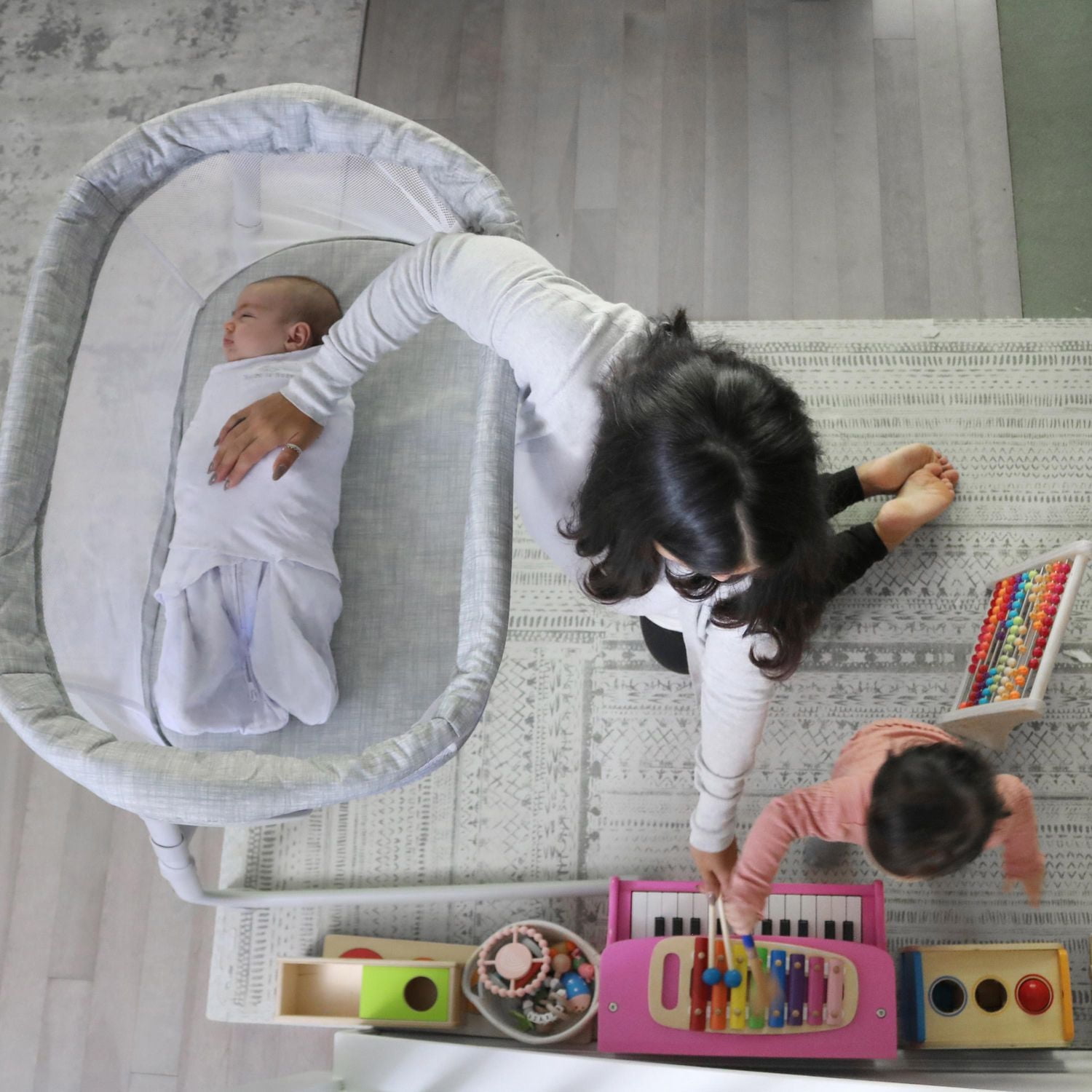 HALO® BassiNest®&nbsp;Flex™, Baby Bassinet Bedside Sleeper