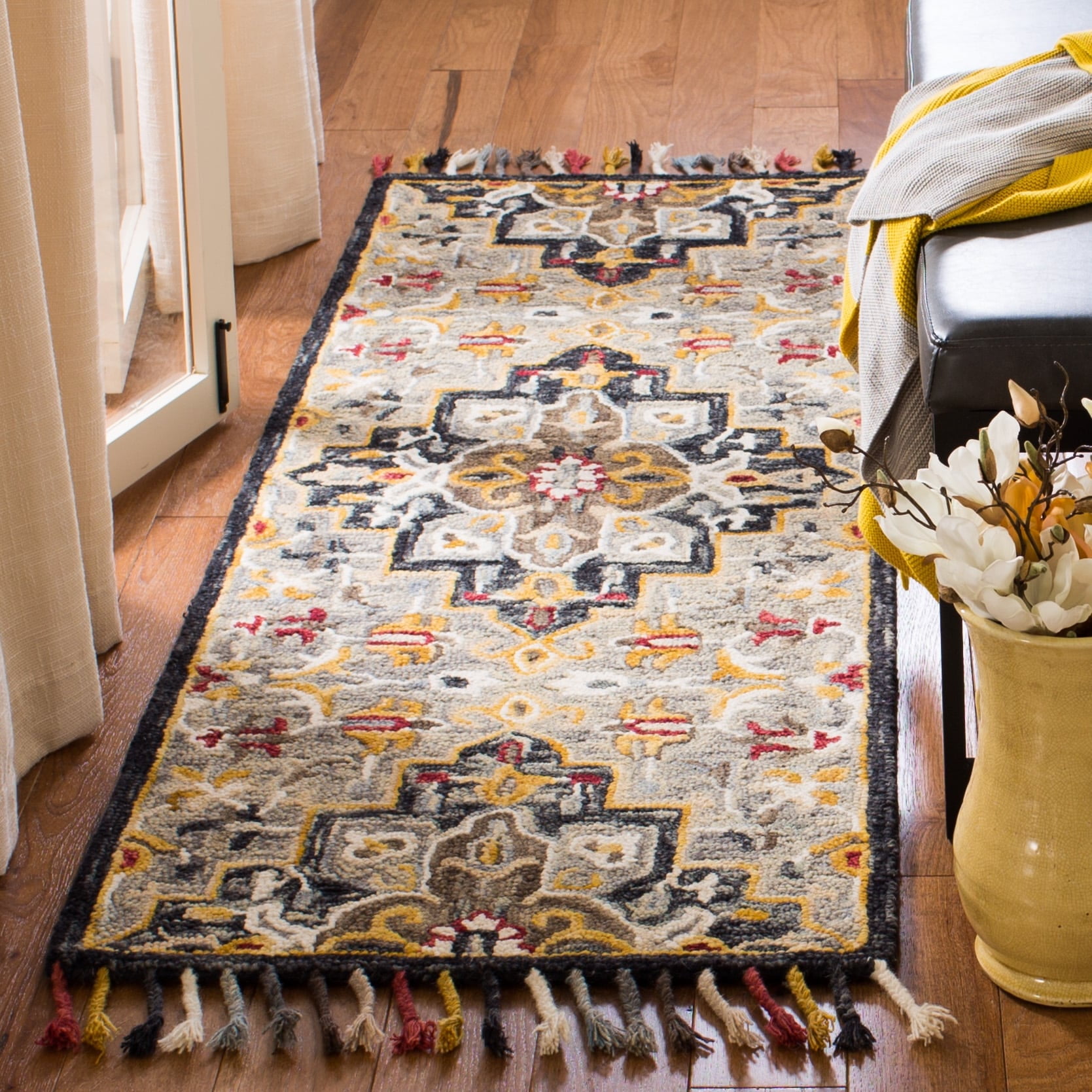Safavieh Aspen Eilish Geometric Floral Area Rug or Runner