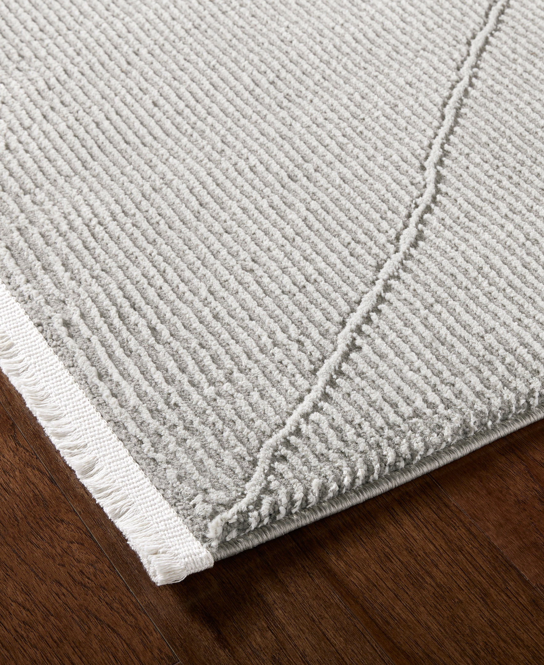 TOWN & COUNTRY LUXE Tretta Contemporary Diamonds Area Rug with Plush High-Low Texture, Grey, 5'2"x7'2"