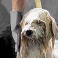 thumbnail image 4 of Guantes de ducha para perros de alta densidad con dientes, removedor de pelo de gato de silicona resistente al calor con diseño mejorado de cinco dedos, 4 of 5