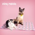 thumbnail image 4 of Alfombrilla Autoenfriante Para Mascotas Para Perros Gatos Impermeable De Seda De Hielo Rosa 70x100cm, 4 of 8