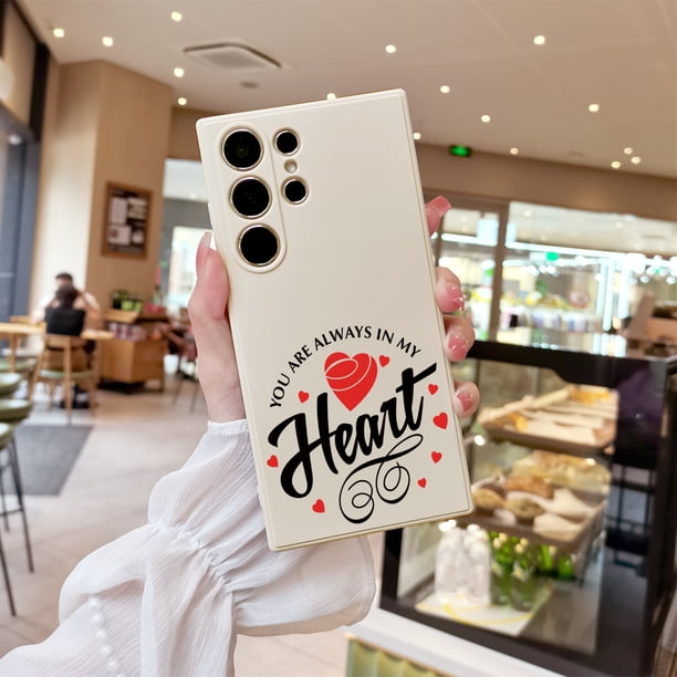 Mantenga su iPhone seguro y a la moda con esta funda flexible de goma TPU a prueba de golpes.