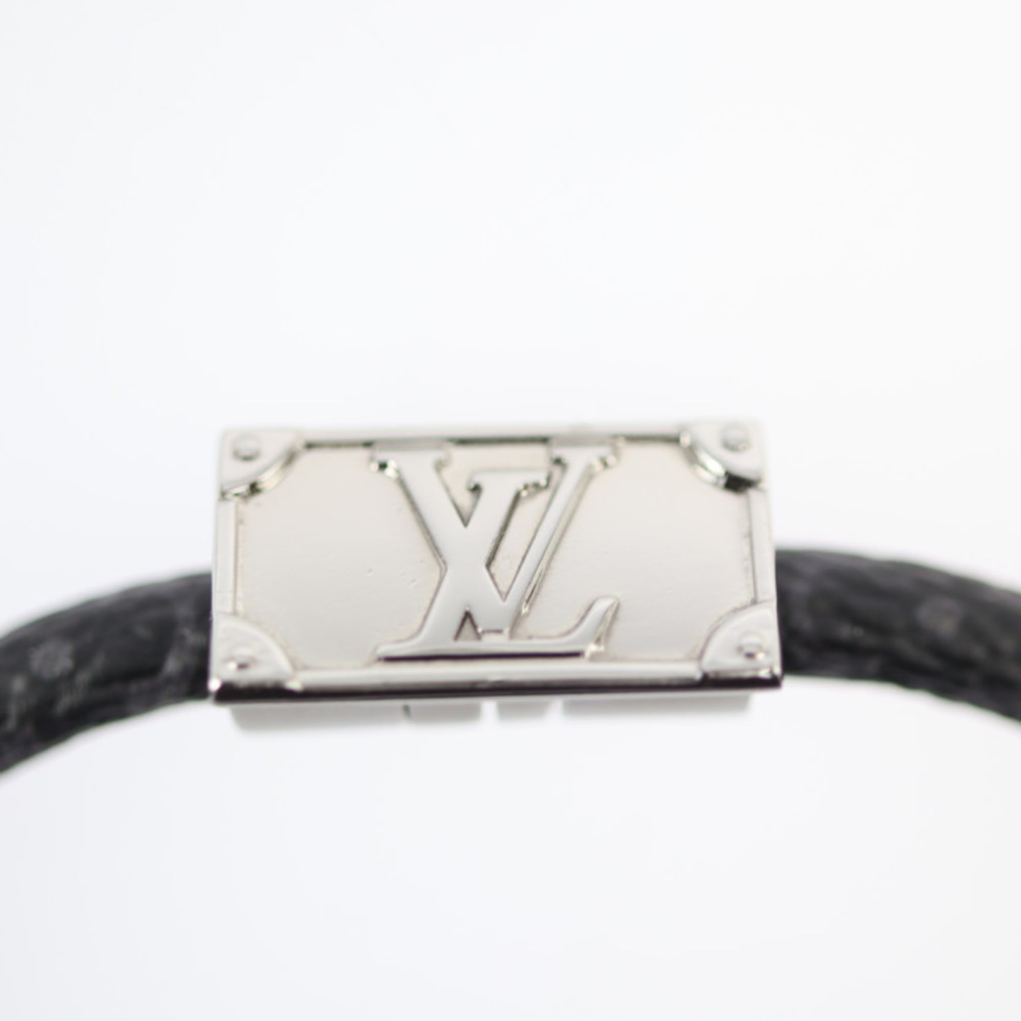 Authenticated Used LOUIS VUITTON Louis Vuitton Brasserie Keep It Trunk  Bracelet M8040E Monogram Eclipse Gray Series Silver Metal Fittings 