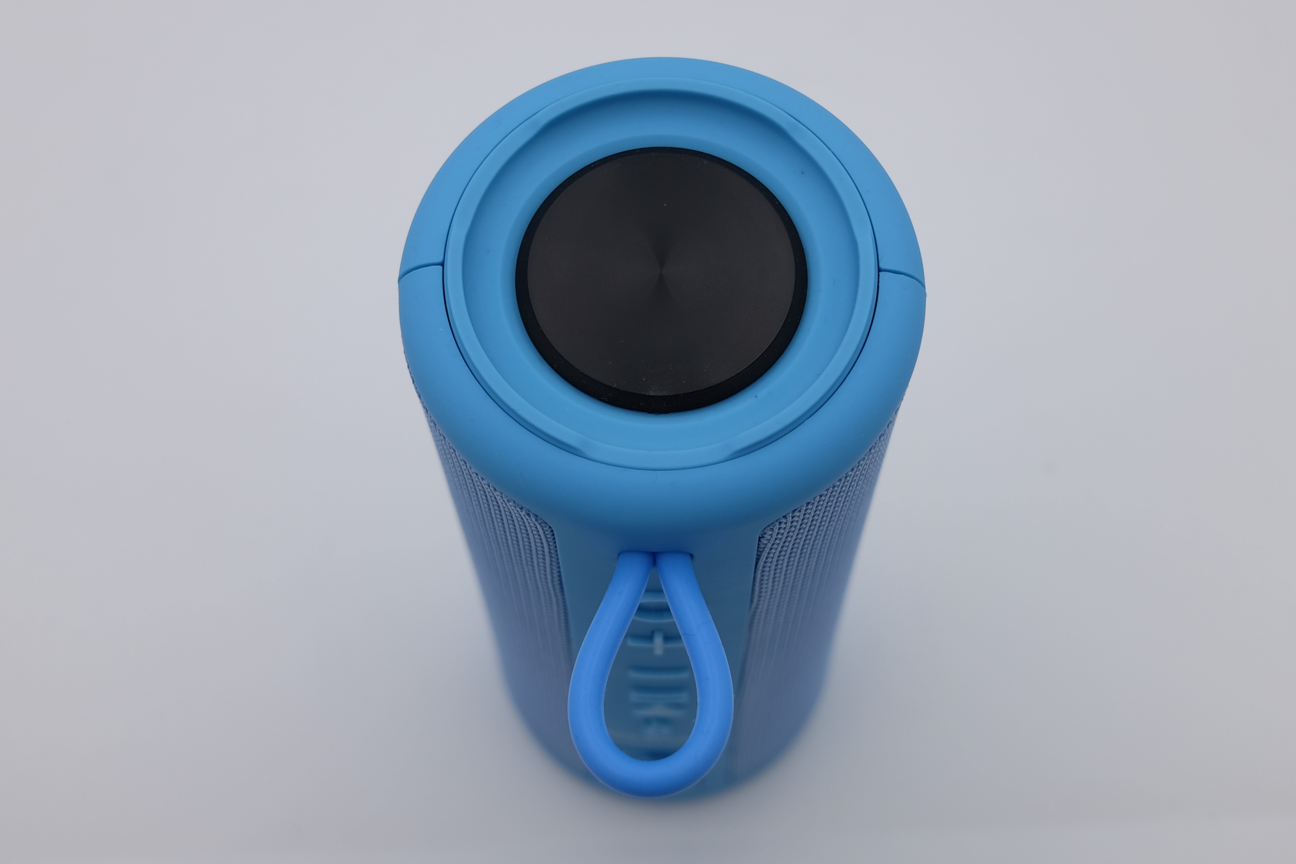 Sylvania 8" Premium Rugged  Water Resistant Bluetooth Speaker 360° Sound, Brilliant Blue, SP1043 - image 5 of 7