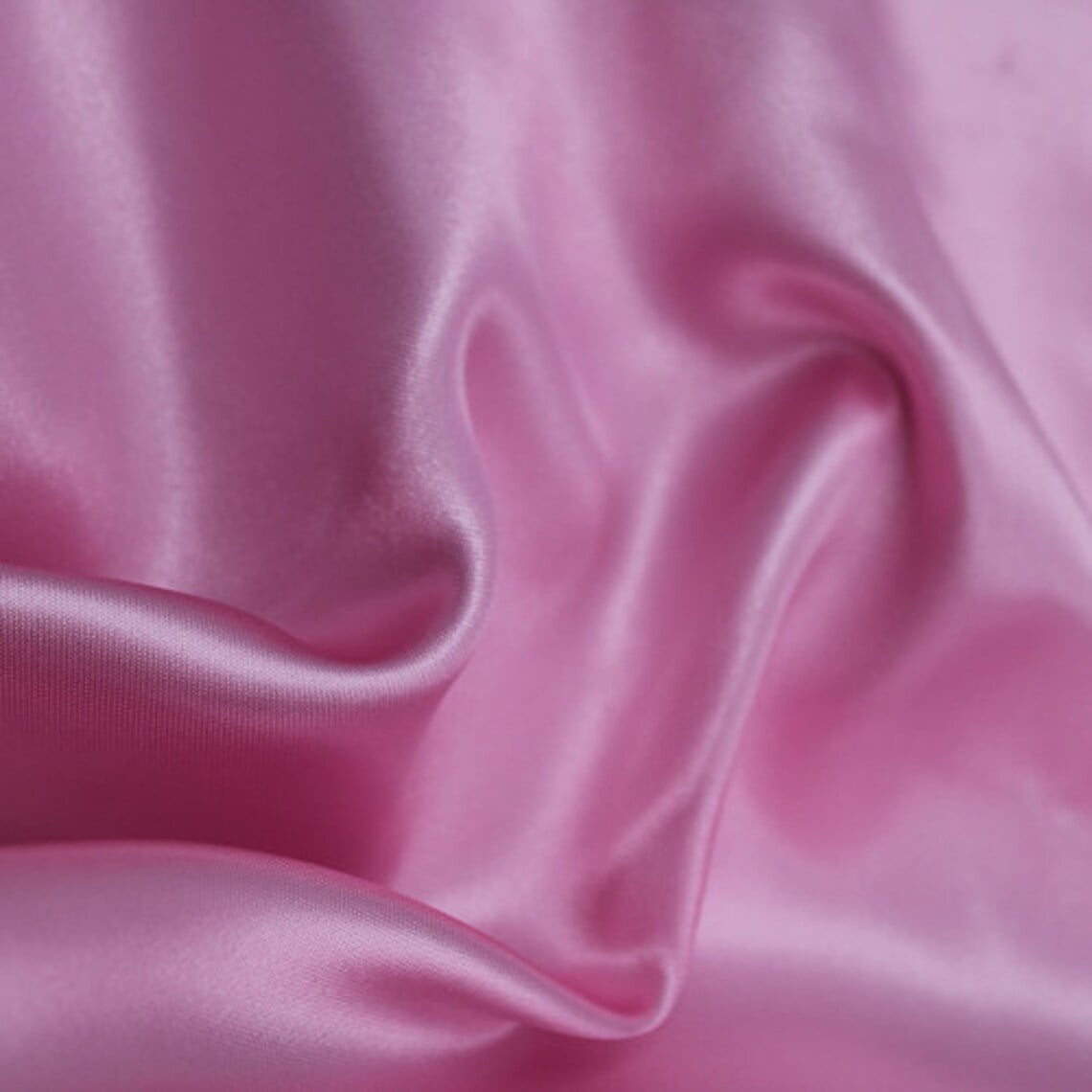 3 MTR NEW LILAC SATIN LINING FABRIC...45" WIDE 