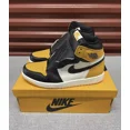 thumbnail image 4 of Ni - ke New Ni - ke Jordan 1 Retro High OG Mens 11.5 'Yellow Toe' [555088-711], 4 of 5