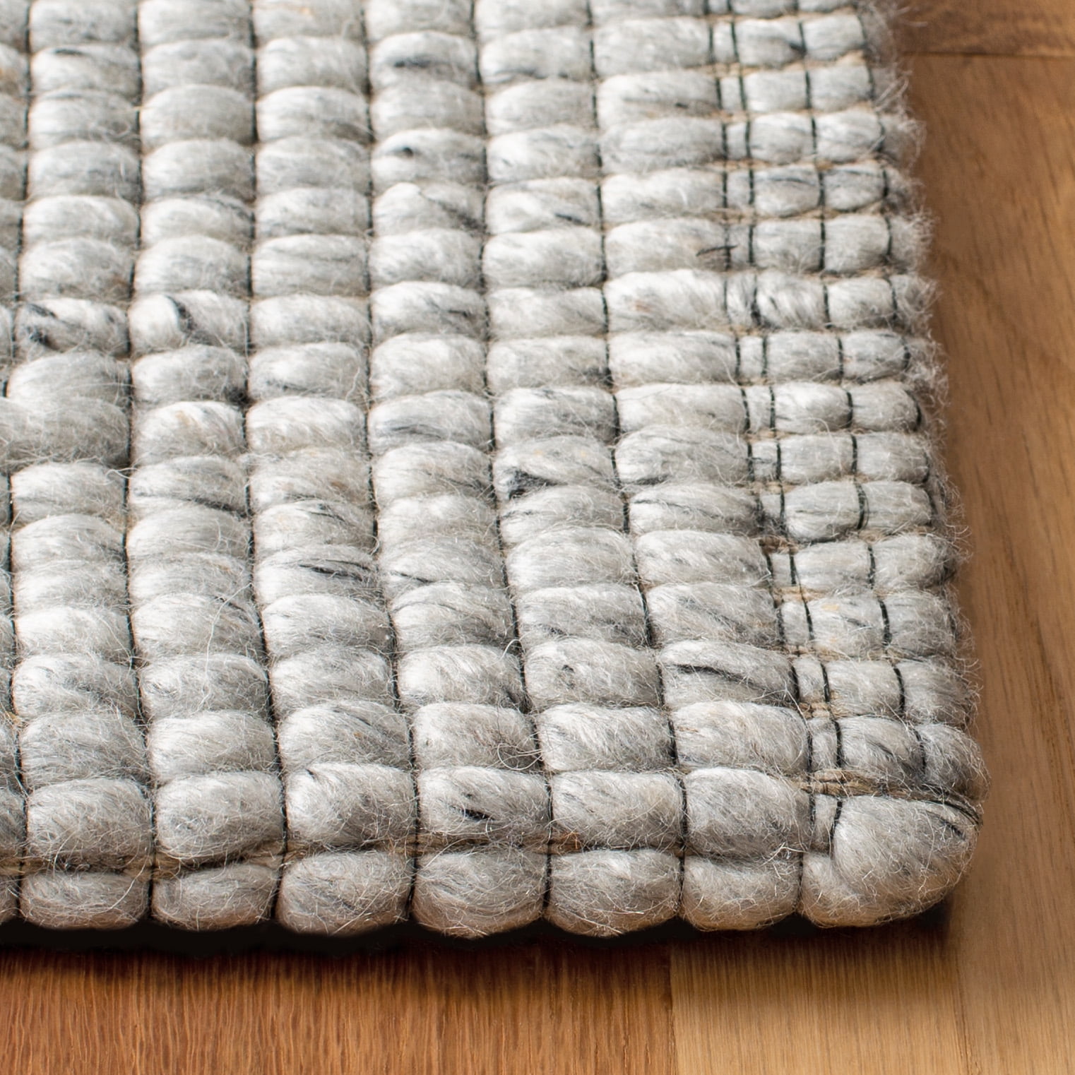 SAFAVIEH Marbella Easton Checkered Area Rug, Light Grey, 6' x 6' Square