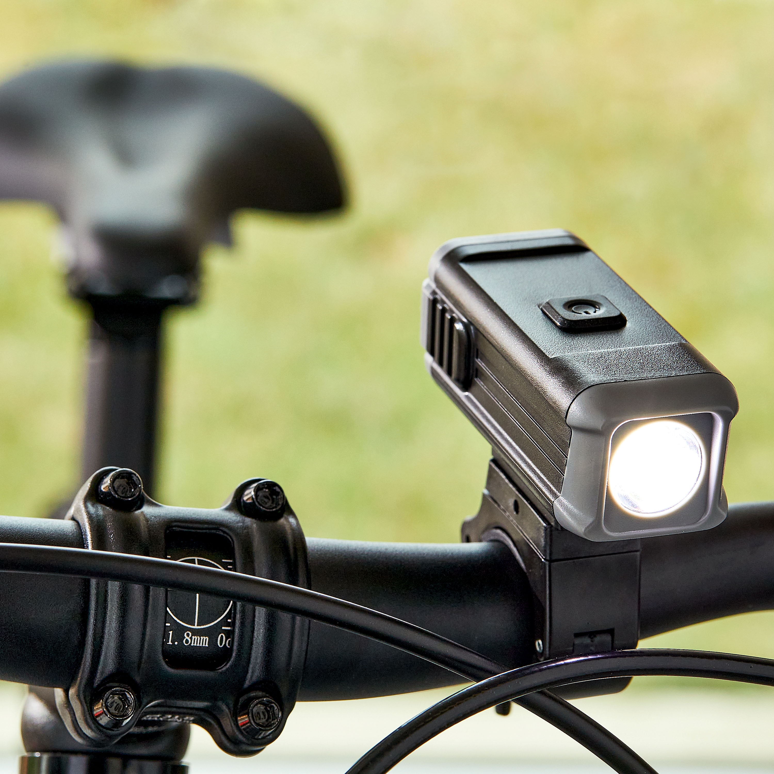 Concord Bikes Front Light, 300 Lumens with Rechargeable 1200mAh Lithium-Ion Battery