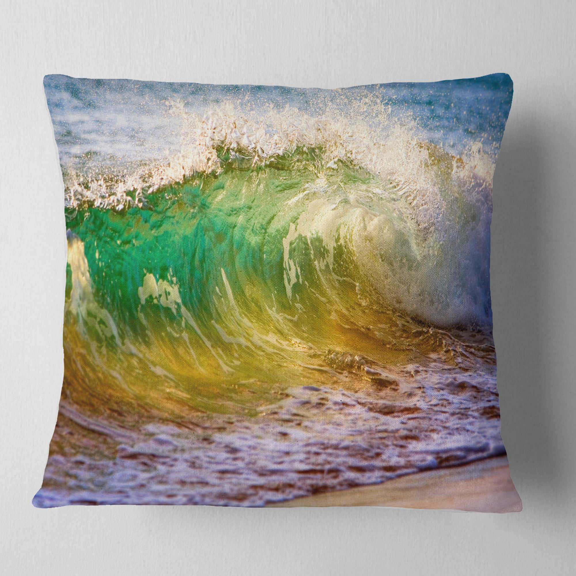 Designart Ocean Turning Green - Seascape Throw Pillow - 18x18