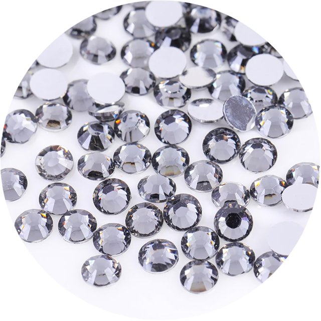 4500 piezas SS12 0.118 in diamantes de imitación planos para uñas, manualidades, purpurina, gemas redondas, cristales, ropa, zapatos (gris claro)