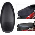thumbnail image 2 of CHAO Pieza Funda de Asiento, Funda de Asiento para Scooter, Funda de Asiento Impermeable, Funda de Asiento Universal para Motocicleta, Funda de Cuero + Terciopelo cálido para Asiento de Scooter, Negro, 2 of 4
