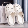 thumbnail image 2 of Blanco Mujeres Hombres Plantillas de soporte de arco Zapatos de jardín Zapatillas de verano Sandalias de playa, 2 of 5