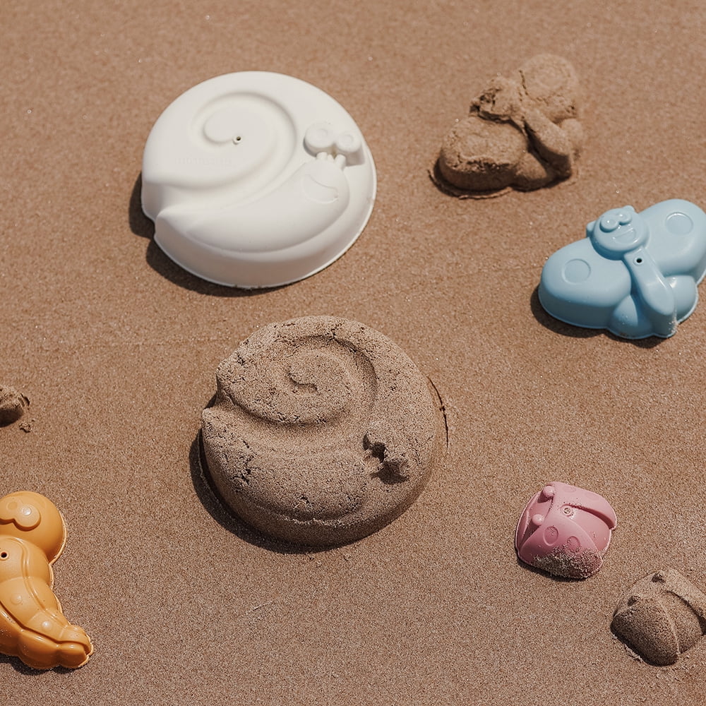 Miniland ECO Sand Molds. Toy for children with set of 4 pieces of figures from the sea to play in the sand or even with snow