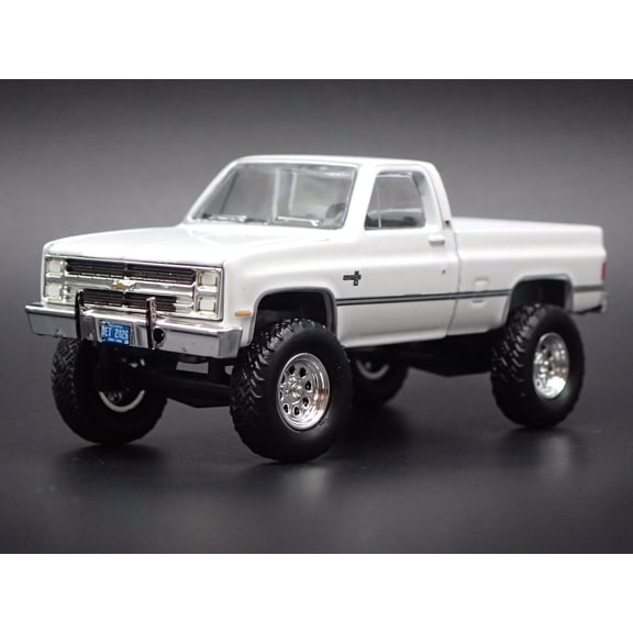 Open Box 1981 81 CHEVY CHEVROLET K10 4x4 PICKUP TRUCK WHITE 1/64 SCALE DIECAST MODEL CAR