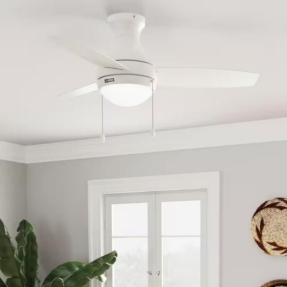 Restored Hunter Fan 44 inch Fresh White Indoor Ceiling Fan with Light and Pull Chain for Bedroom, Living Room, Office, Basement, Kitchen (Refurbished)