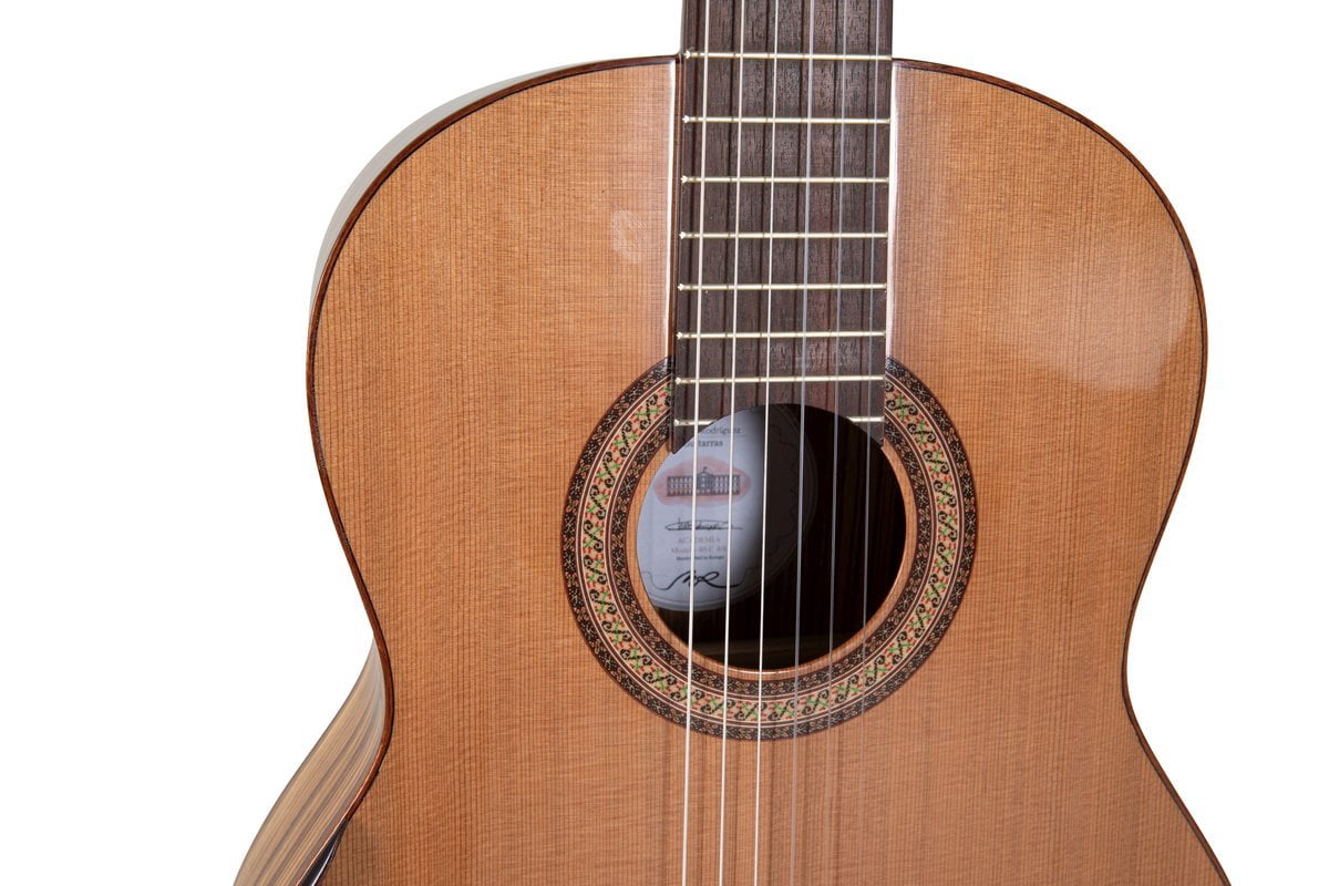 Manuel Rodriguez Academia 40-C 4/4 Classical Guitar  Cedar Gloss w/ Armrest
