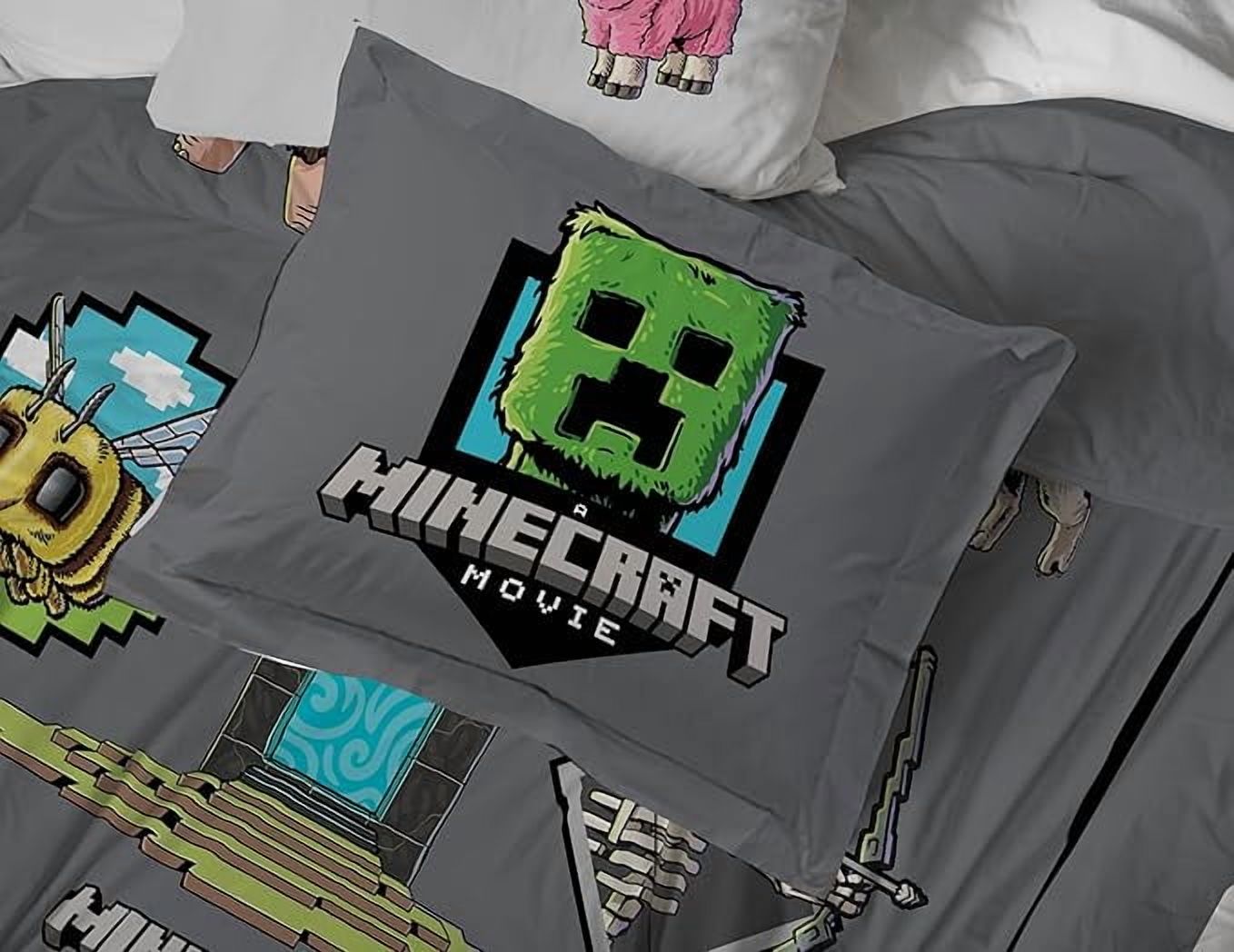 Minecraft Let's Minecraft 7 Piece Full Size Comforter Set with Shams - Kids & Teens Gaming Bedding