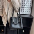 thumbnail image 4 of Bolso de mensajero de moda, bolso de viaje diario de PU, bolso de cubo portátil de un hombro, negro, 4 of 5