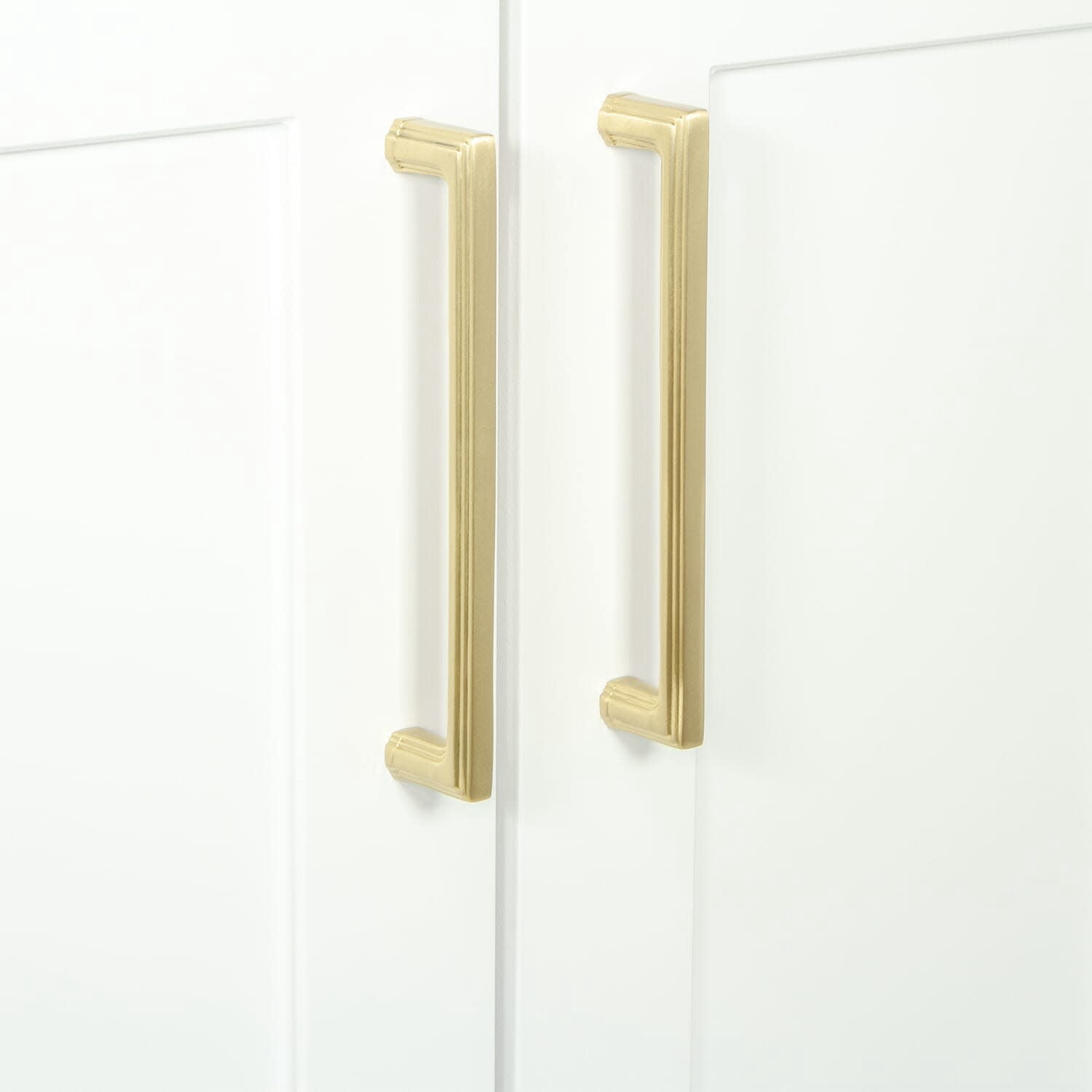 Grandeur 857396 Carre 6" Center To Center Solid Brass Cabinet Handle / Drawer Handle -