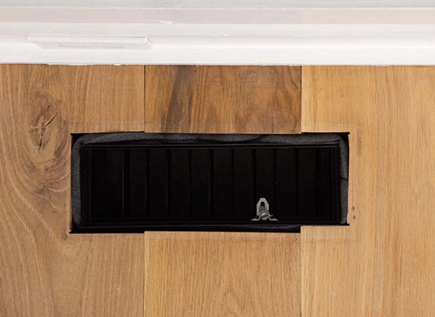 Reggio Registers 616-BL Adjustable Air Flow Louver For 4" X 14" Vent - Black