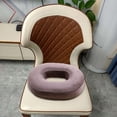 thumbnail image 2 of Zona de confort sin dolor: almohada en forma de dona con diseño ergonómico, espuma viscoelástica para aliviar el dolor de coxis, ciática y hemorroides, base antideslizante sensible al calor, 2 of 5