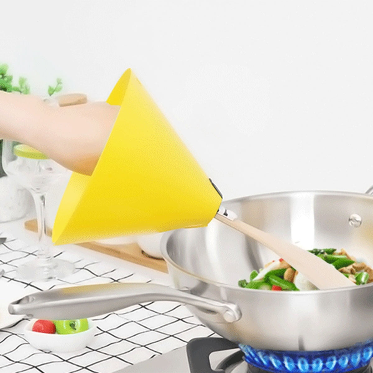 Kitchen Cooking Oil Splatter Screen Antioil Splash Gloves Detachable