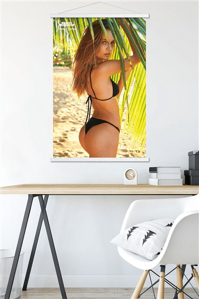 Sports Illustrated: Swimsuit Edition - Josephine Skriver 20 Wall Poster with Magnetic Frame, 22.375" x 34"