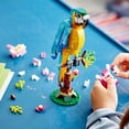 thumbnail image 2 of LEGO Creator Le perroquet exotique 31136 Ensemble de construction (253 pièces), 2 of 6