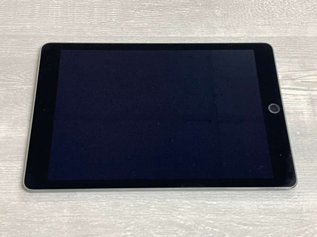 Pre-Owned Apple iPad Air 2 128GB Space Gray WiFi Only