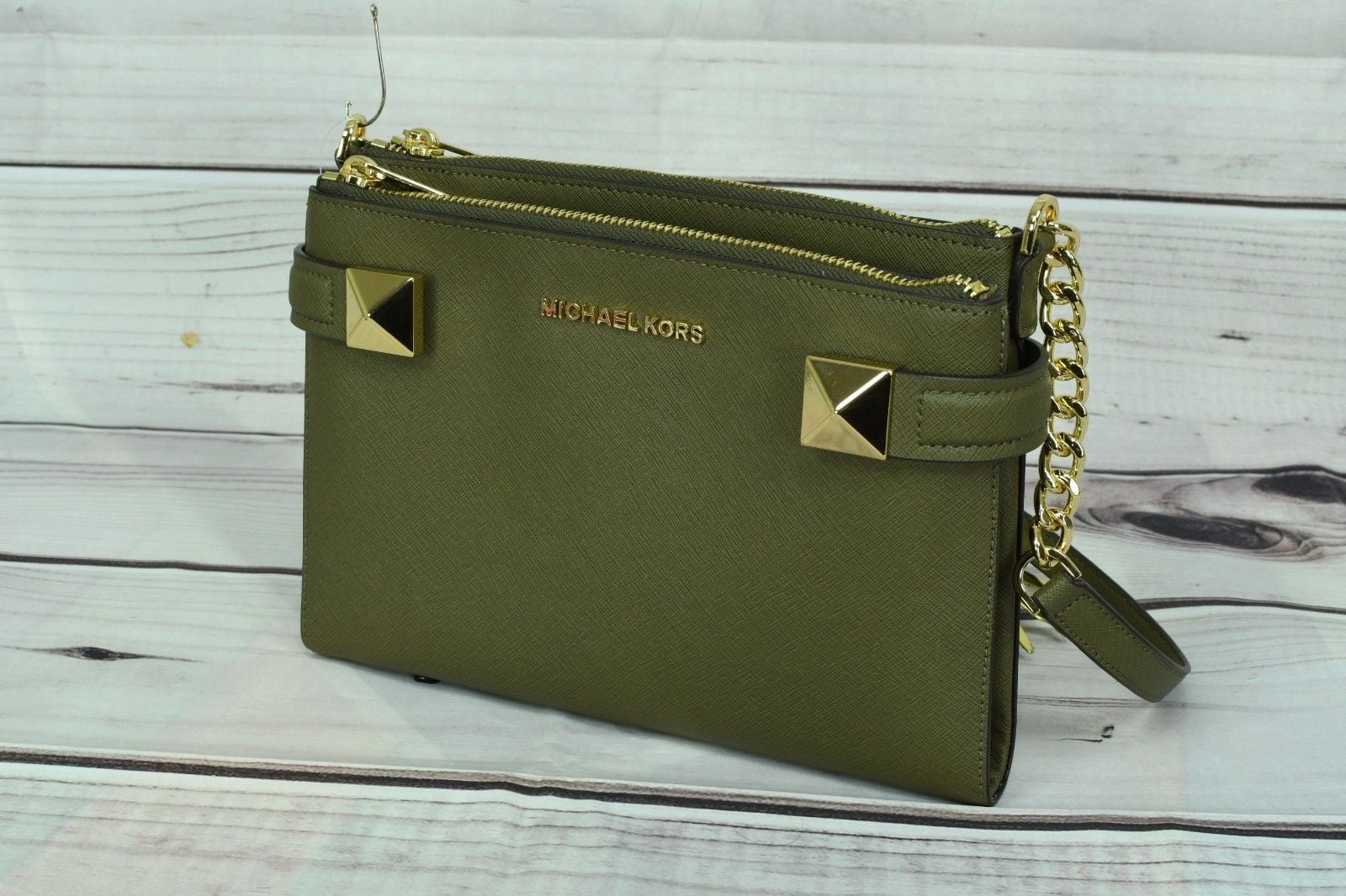 michael kors crossbody olive