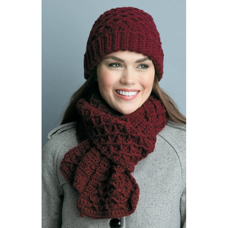 Leisure Arts Hats and Scarves For Family Crochet Book