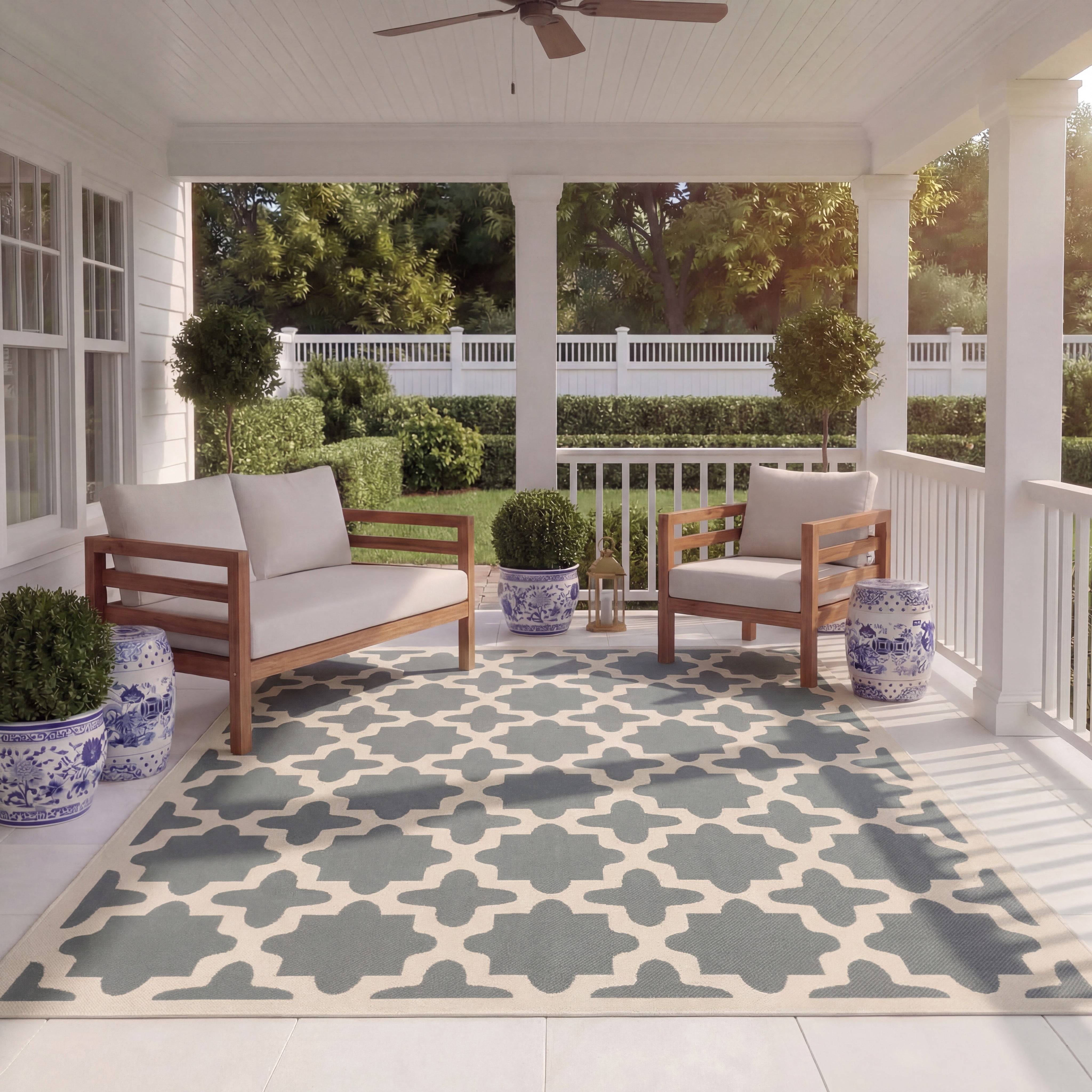 SAFAVIEH Courtyard Amanda Geometric Indoor/Outdoor Area Rug, Anthracite/Beige, 7'10" x 7'10" Square