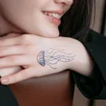 thumbnail image 4 of Pegatina de tatuaje con diseño de medusas oceánicas, resistente al agua, de larga duración, semipermanente, para mujer, tatuaje de hierbas para clavícula y muñeca, 4 of 4