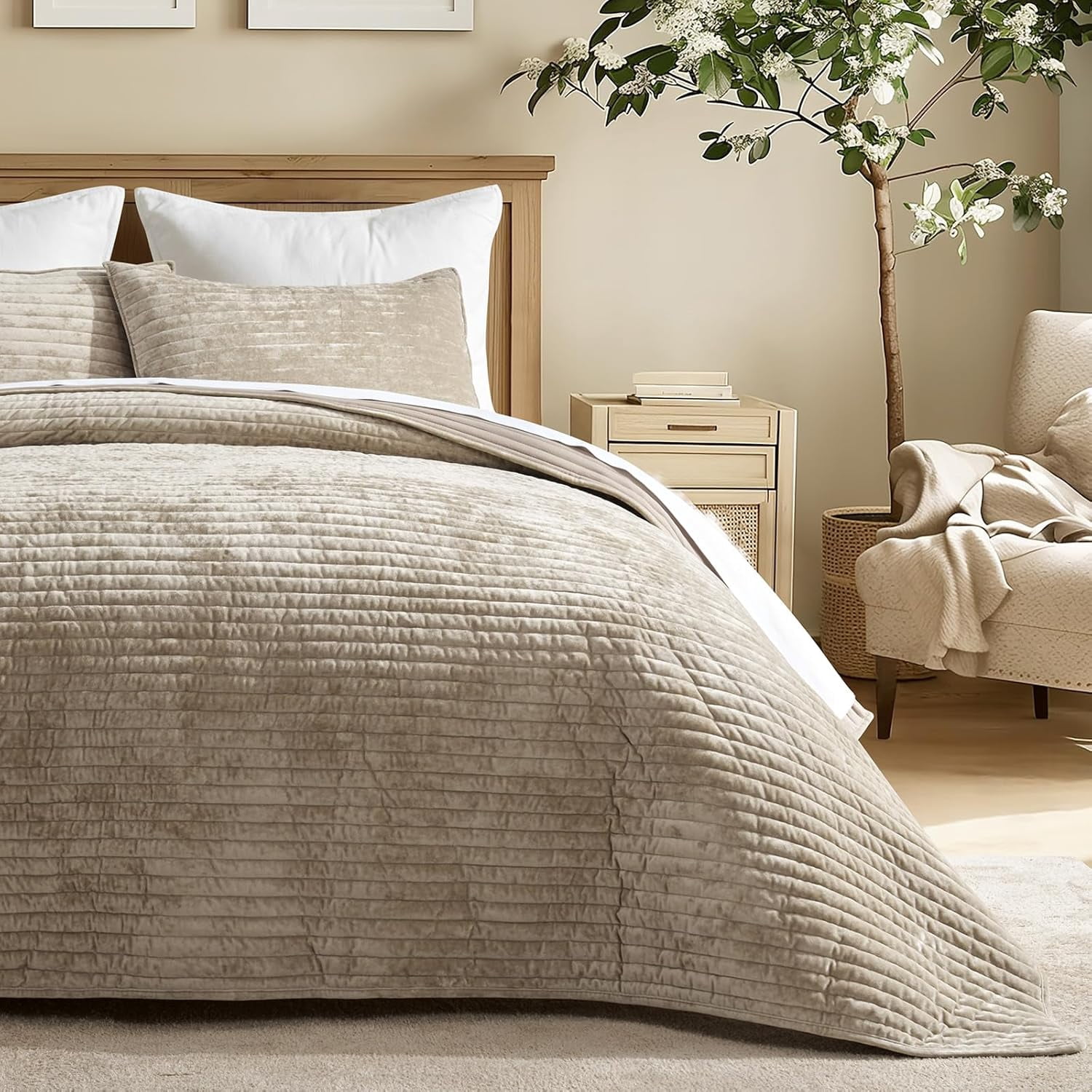 EVERGRACE Velvet Quilt Set California King 118'' x 106'', Luxurious Soft Striped Channel Bedding Set, Lightweight Velvet Comforter, Oversized Bedspread Coverlet with 2 Shams, Beige Taupe
