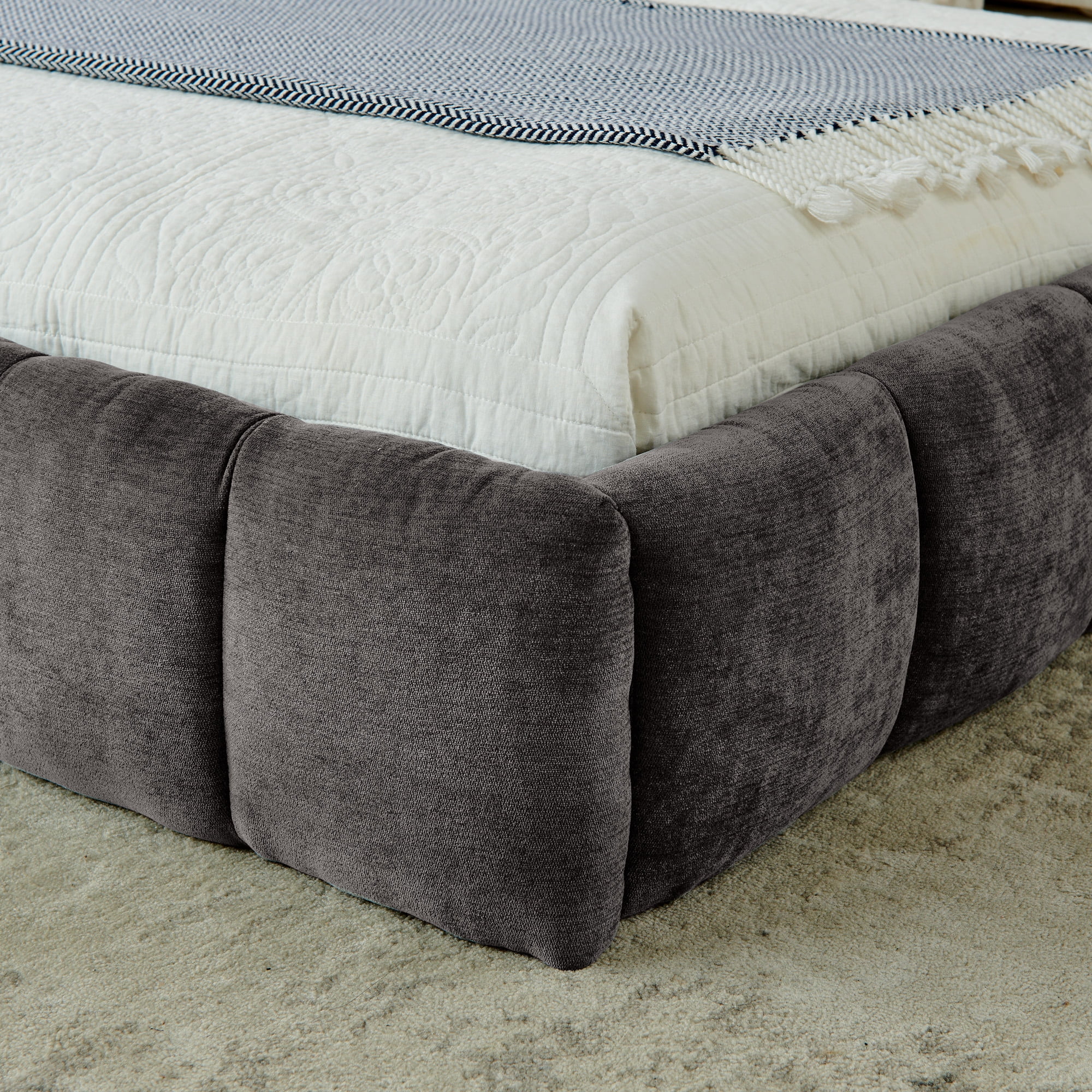 Modern Dark Gray Wood Frame California King Chenille Upholstered Platform Bed with Headboard
