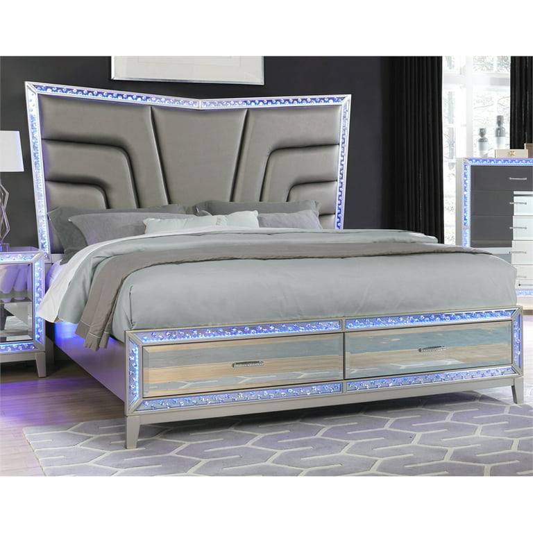 gokken scheuren Beheren Luxury Mirror Front LED Queen Bed in Silver made with MDF Wood - Walmart.com