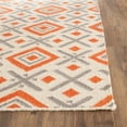 thumbnail image 4 of Safavieh Dhurries 6' Round Hand Woven Flat Weave Wool Rug, 4 of 10