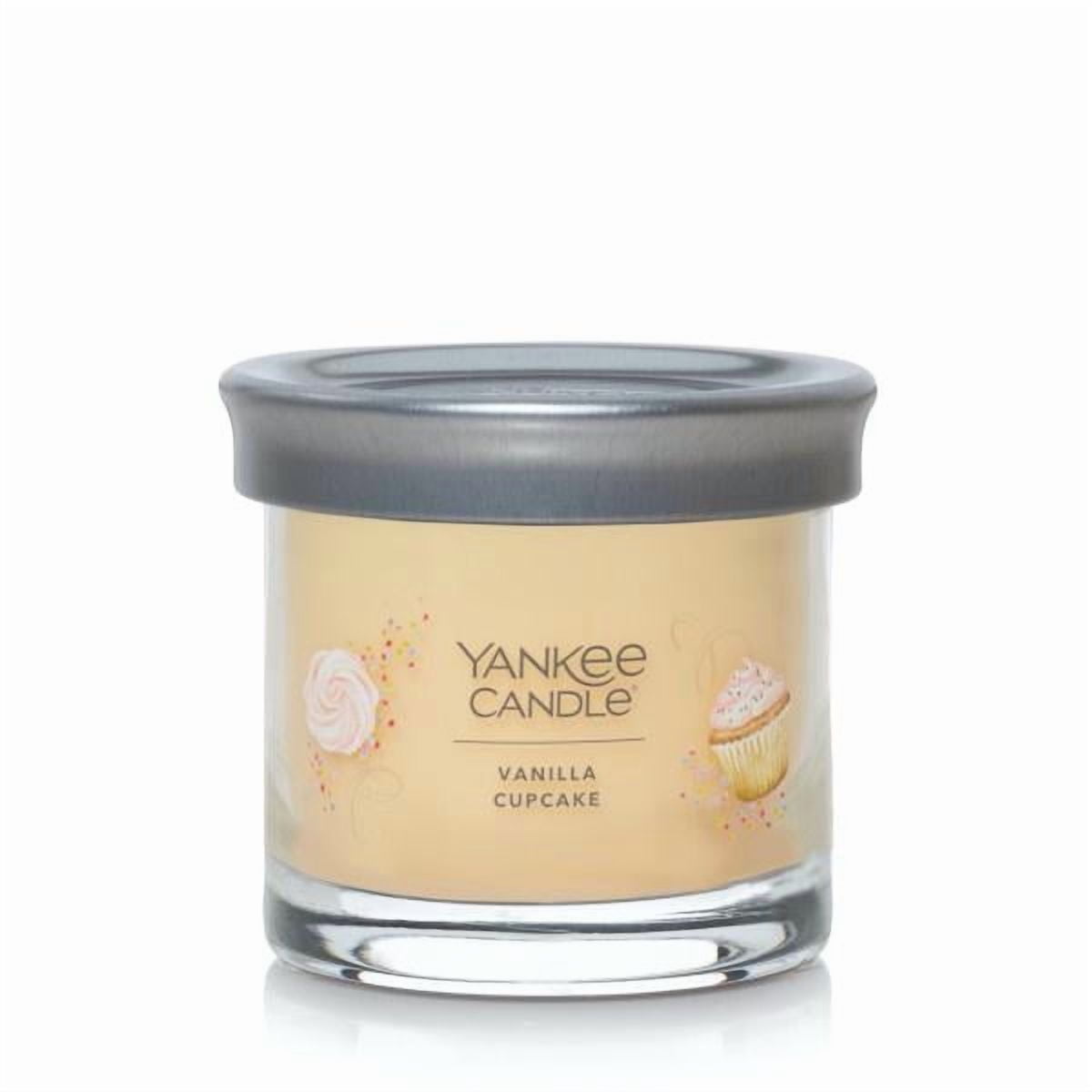 Yankee Candle Small Tumbler Scented Single Wick Jar Candle, Vanilla Cupcake, 4.3 oz (Pack of 2)