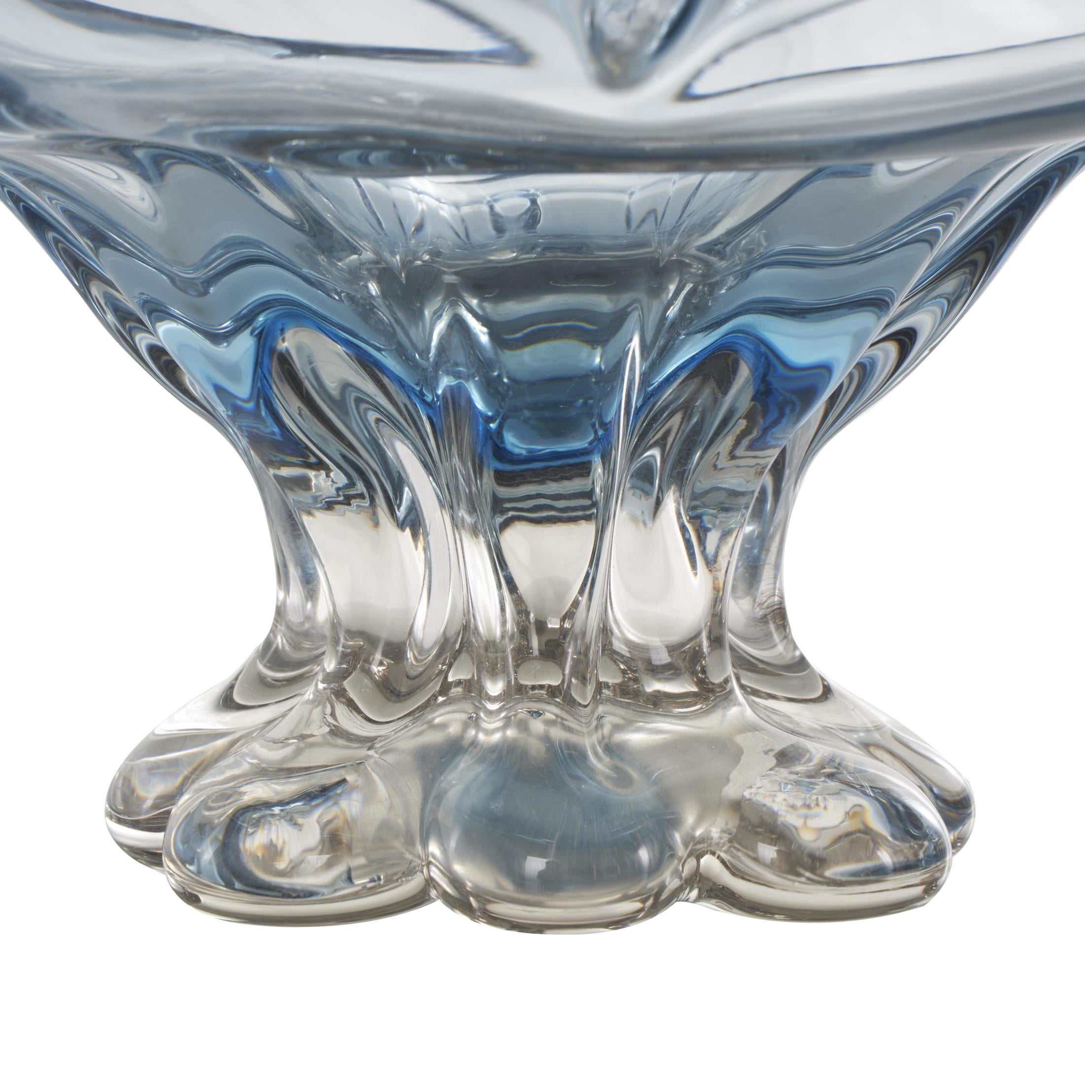 DecMode 11" Round Ombre Heart Blue Glass Decorative Bowl with Folded Curve Opening and Scalloped Base