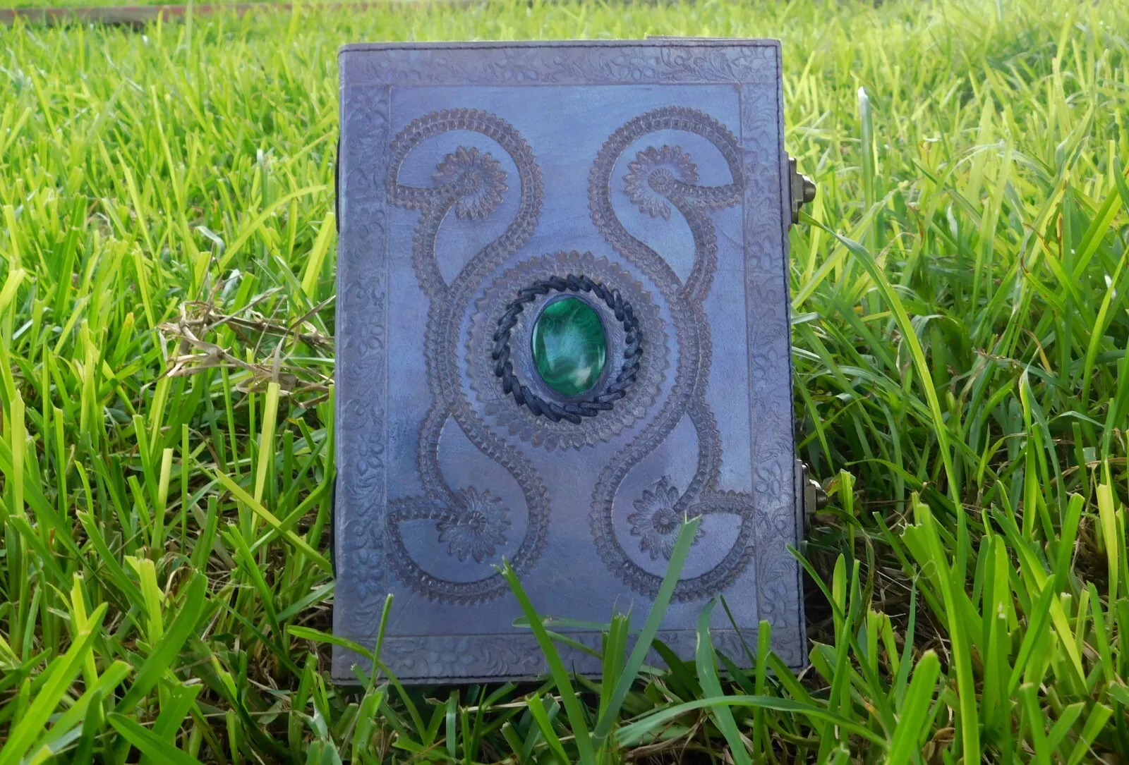 Handcrafted Embossed Design Vintage Leather Bound Journal Diary Malachite Stone Blank Notebook For Men & Women
