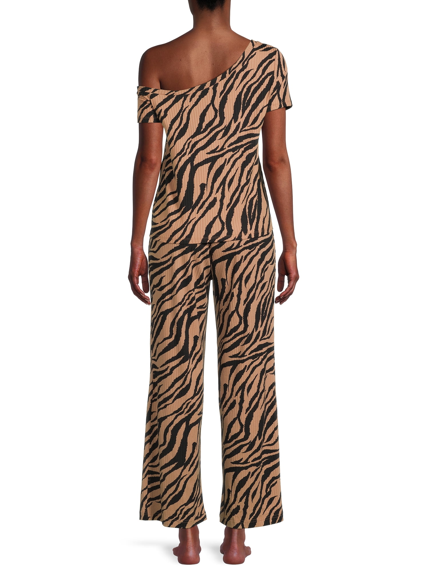 Secret Treasures Women's Off The Shoulder Tee and Pants Lounge Set, 2-Piece