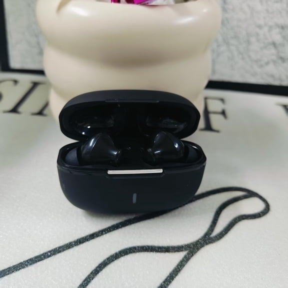 Bluetooth 5.4 In-Ear Wireless Earbuds, Long Range HD Audio, Secure Comfort Fit, Sweatproof Earphones for Cycling Workout Outdoor Sports