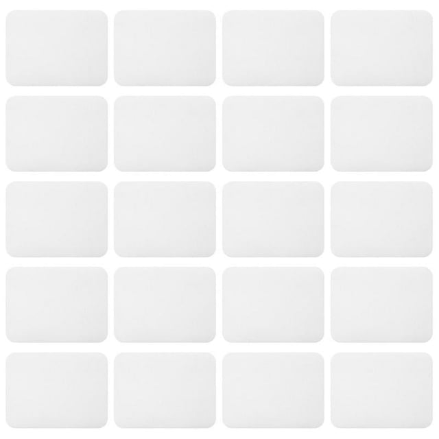 24 parches bordados.
