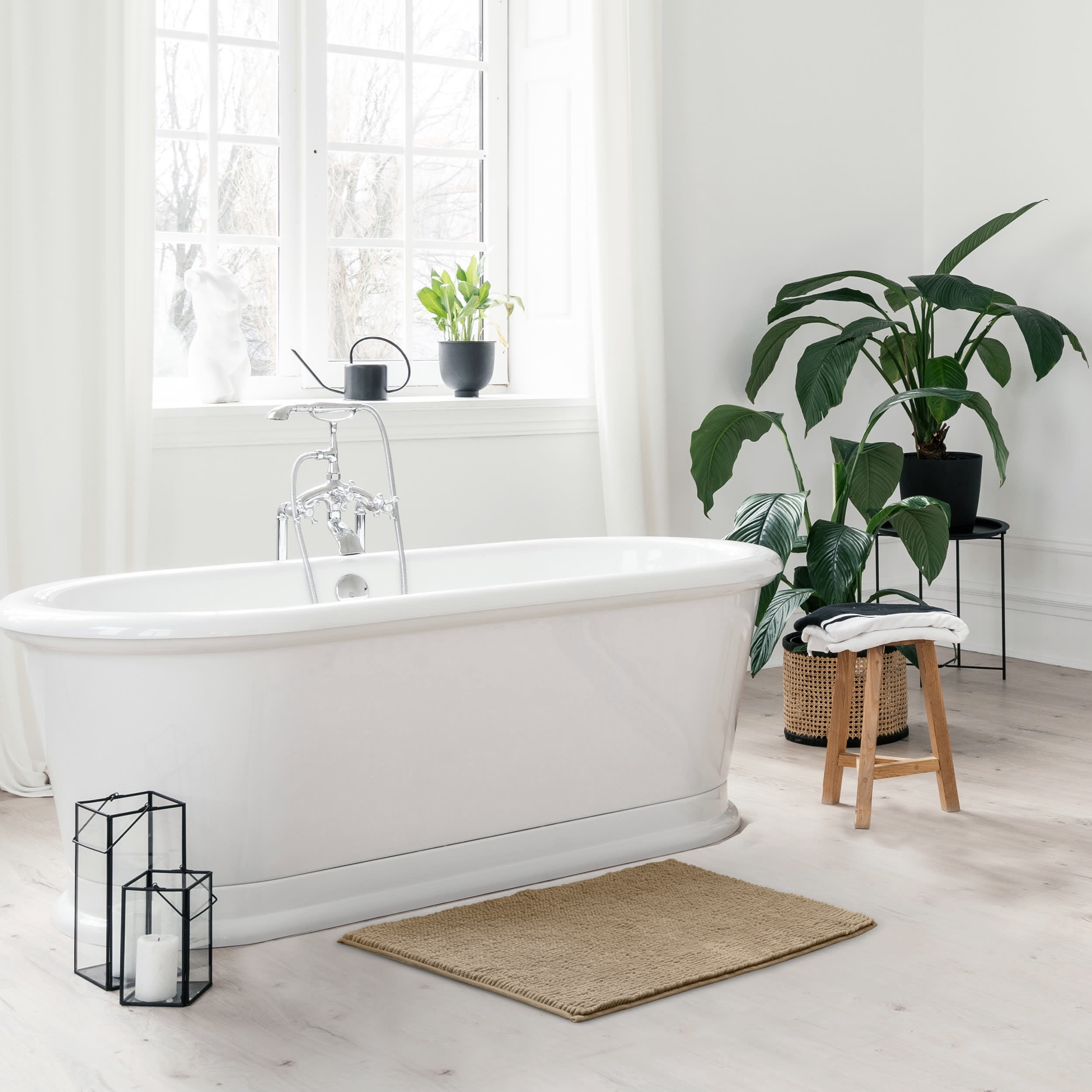 Resort Collection Chenille Plush Loop Bath Mats