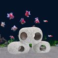 thumbnail image 3 of Los acuarios decoran cuevas rocosas que esconden escondites donde se guardan los cíclidos camarones, 3 of 5