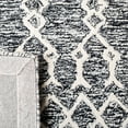 thumbnail image 6 of SAFAVIEH Abstract Alastar Geometric Wool Area Rug, Ivory/Black, 6' x 6' Square, 6 of 10