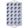 thumbnail image 1 of Molde pequeño para magdalenas BRONYPRO, de cerámica, antiadherente, 24 tazas, color blanco crema, 1 of 8